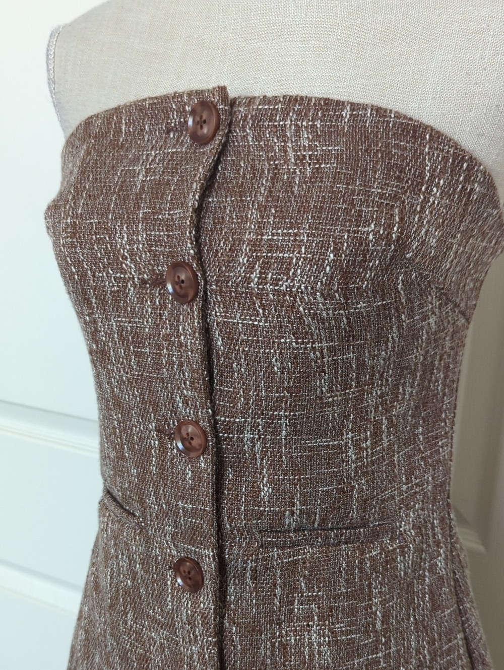 Missguided Textured Buttoned Bandeau Vest with Pocket Detail - Picture 6 of 11